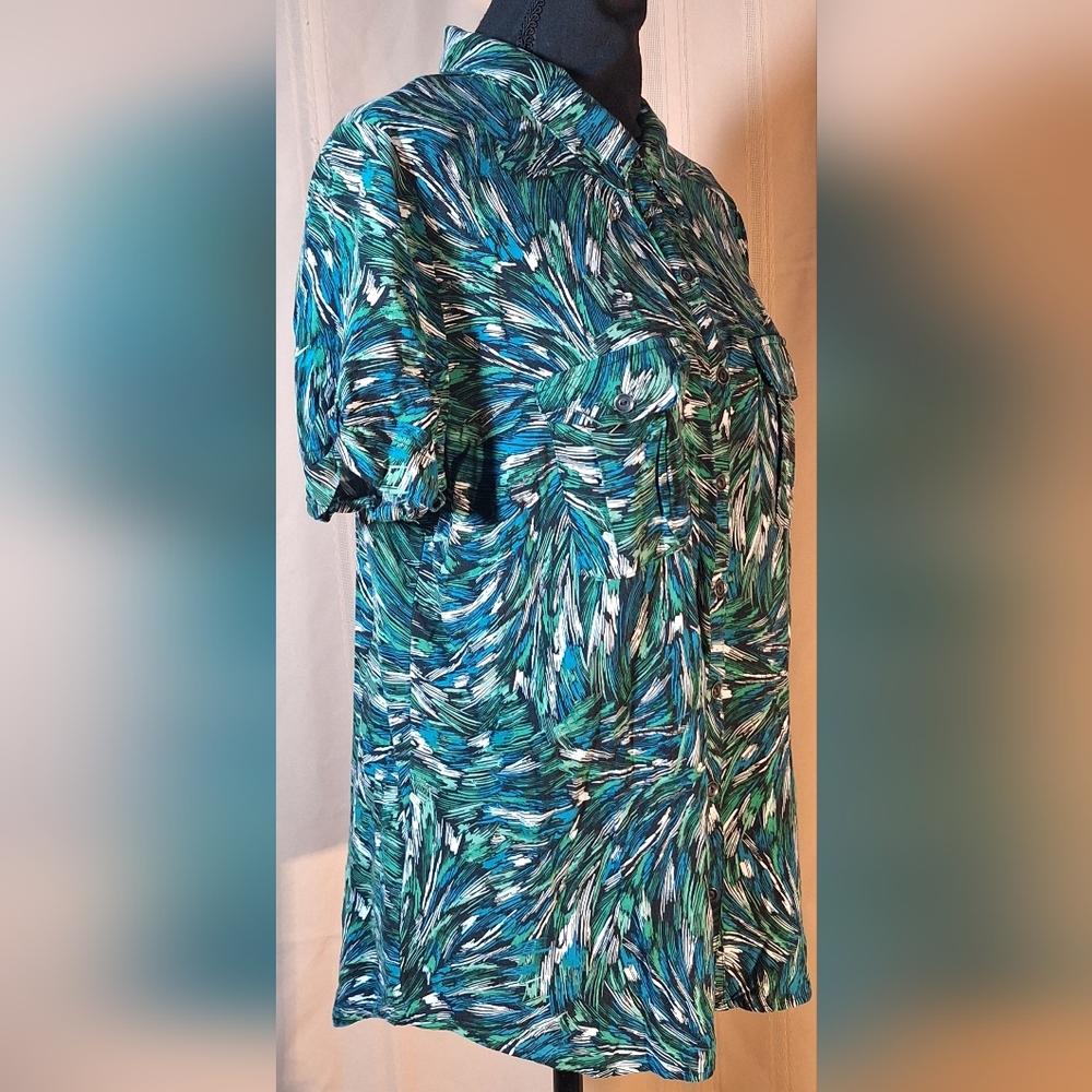 CHRISTOPHER & BANKS Blue and Green Patterned Casual Shirt - Picture 2 of 6